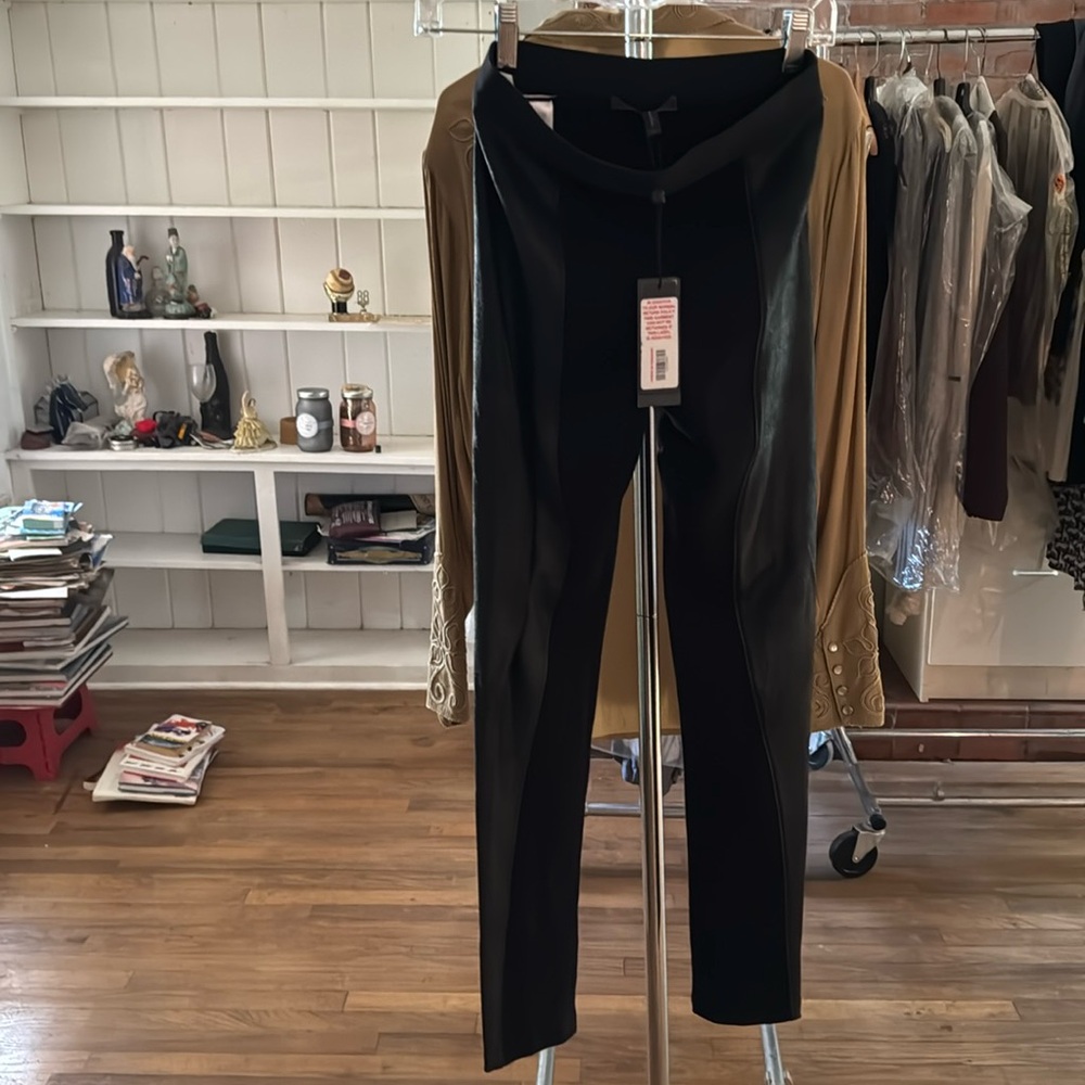 BCBG MAXAZRIA leggings. Black NWT XS Shelby